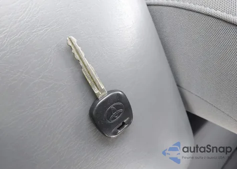 2011 Toyota Tacoma Prerunner V6 from USA, damaged, VIN 5TFTU4GN2BX011618